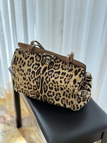 Valentino - ,